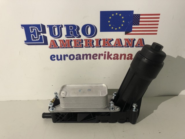 Variklio alyvos aušintuvas su filtru